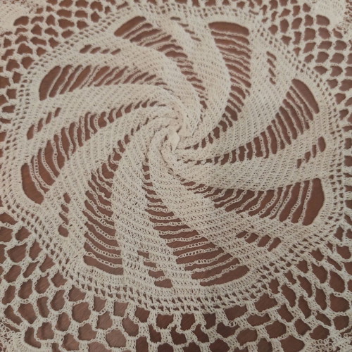 White doily 31x31 new