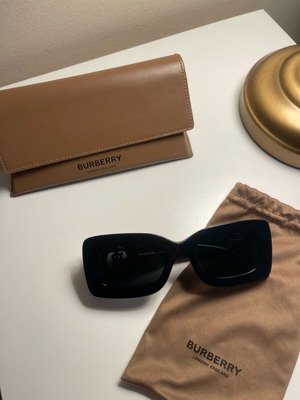 Burberry sunglasses