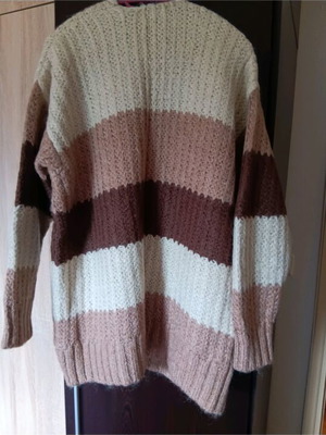 Πουλοβερ Zara με V στο λαιμό, σαν καινούργιο, μέγεθος M