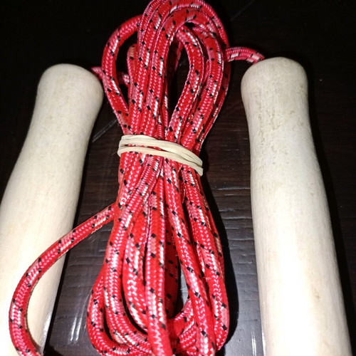 Children's gym skipping rope with wooden handles, red, like new