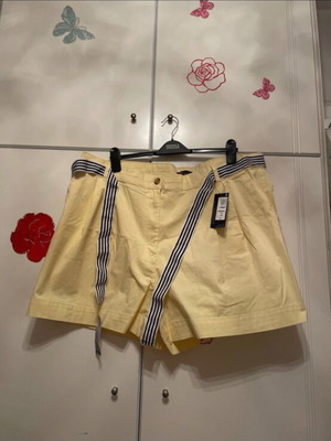 Yellow shorts bermuda new, very large 6XL