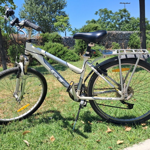ZZK and GT Timberline Ltd trekking bicycles, silver, with gears