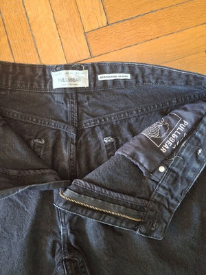 Pull & Bear black straight jeans, size 44