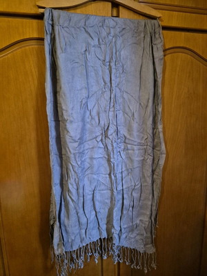 Women's scarf in brown earth tones like new