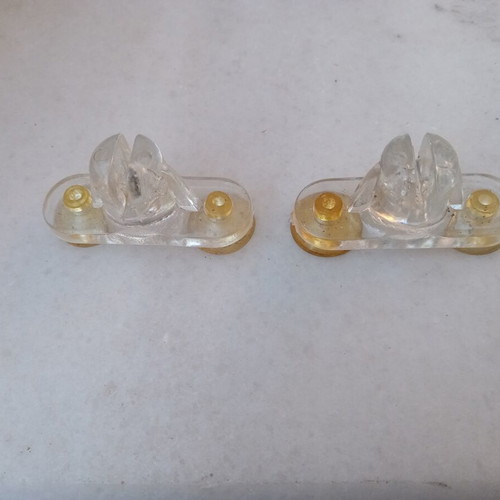 Plastic supports for glass shelves, new, pack of 75 with suction cups