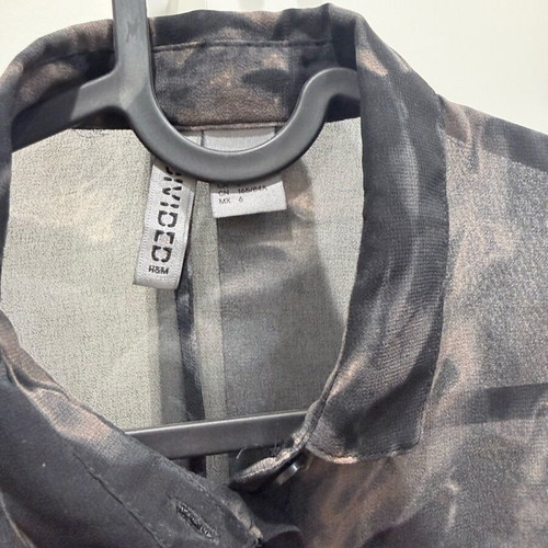 Long shirt H&M like new, black and grey