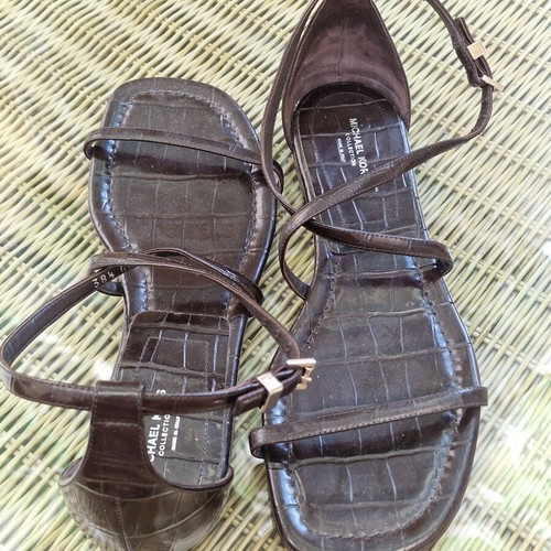 Michael Kors leather sandals size 38.5 like new