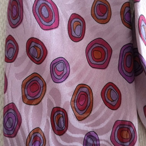 Vintage collectible silk tie like new, multicolored