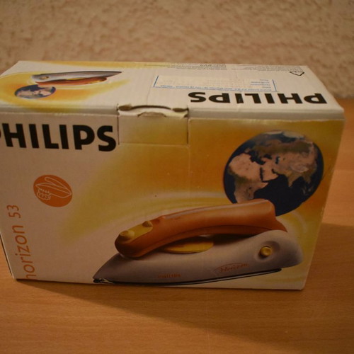 Philips travel steam iron new