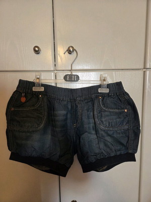 Eighth Sin shorts like new, medium, blue