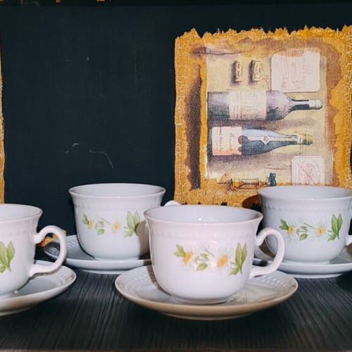 Kahla vintage porcelain tea and coffee set, 6 cups with saucers, Made in GDR