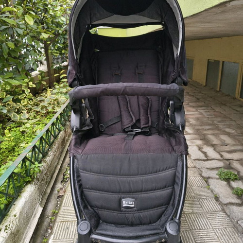 Britax Baby Stroller, Car Seat and Port-Bebe used, with Fisher Price electric baby relax