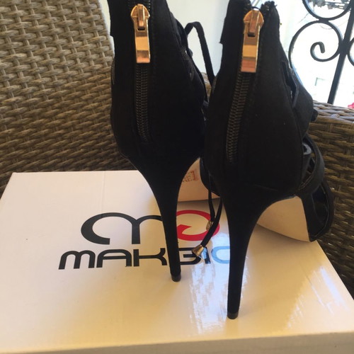 Makgio lace up sandals new, size 38, black