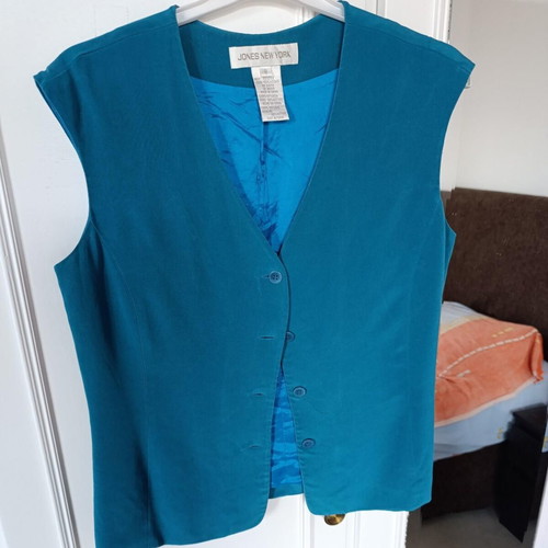 Jones New York women's vest like new, blue velvet size S