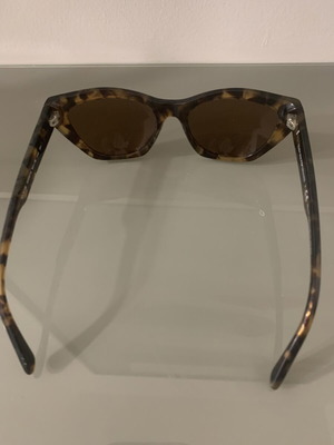 Emporio Armani EA 4176 cat-eye sunglasses, brown tortoiseshell