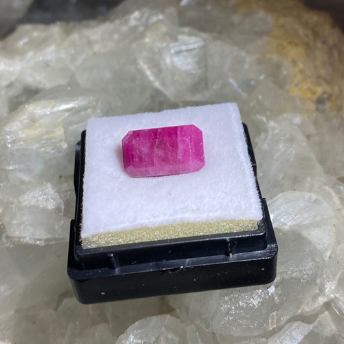 Natural Ruby Cut Stone new, 6.25ct from Afghanistan