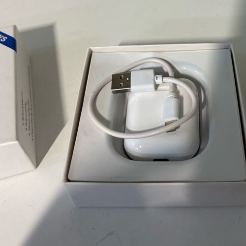 i12 TWS Wireless Earbuds like new with Charging Case