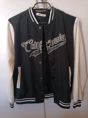 SHEIN Boys 1pc Letter Graphic Two Tone Varsity Jacket