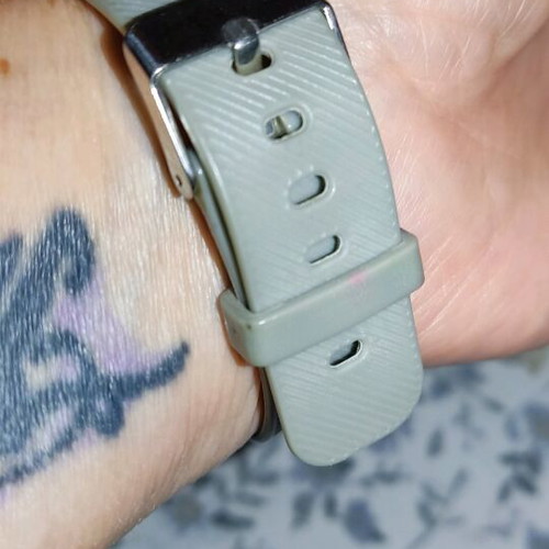 Smart watch like new with heart rate monitoring