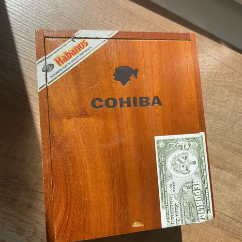 Cohiba Siglo VI Wooden Cigar Box used, original cedar wood