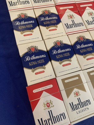 Cigarette boxes used, pack of 24, authentic from 1982