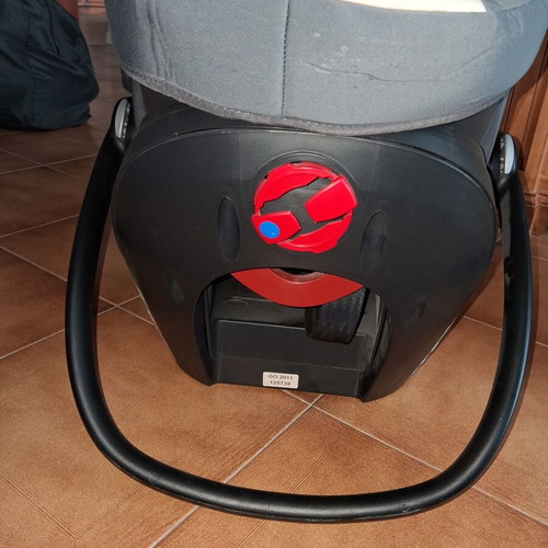 Foppapedretti baby car seat egg shape Group 0+