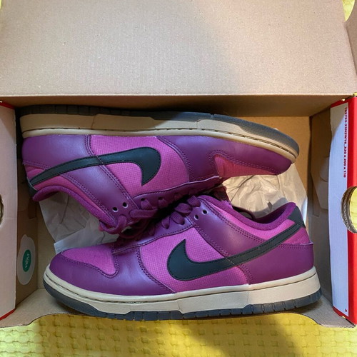 Nike Dunk low purple athletic shoes like new size 41