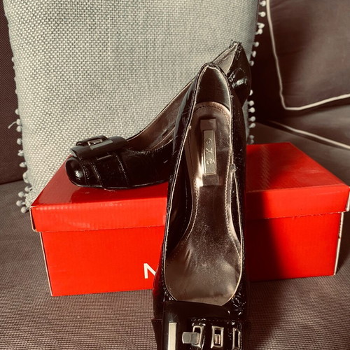 Exe pumps used, black, size 37