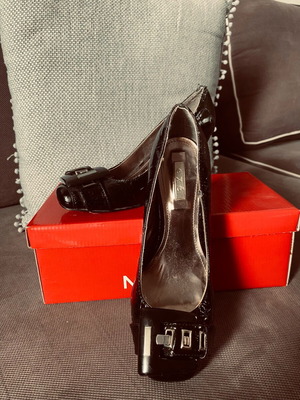 Exe pumps used, black, size 37