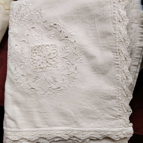 Vintage cotton tablecloth 1.40 x 2.00 white, new
