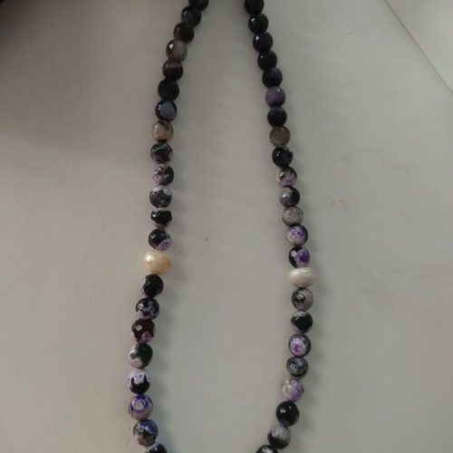 Necklace with precious stones new