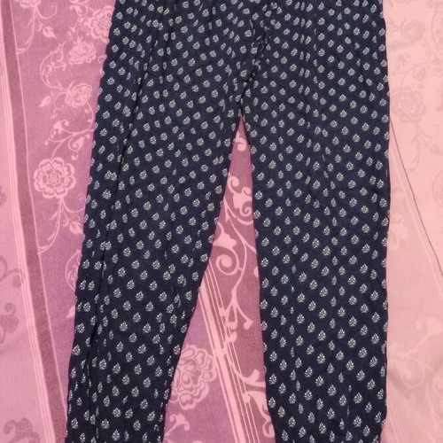 Summer patterned pants like new, size S/M, white and blue