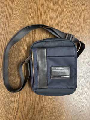 Samsonite bag like new, blue