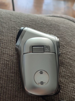 Sanyo Xacti Vintage Digital Camera 4MP with 60x Zoom and Accessories