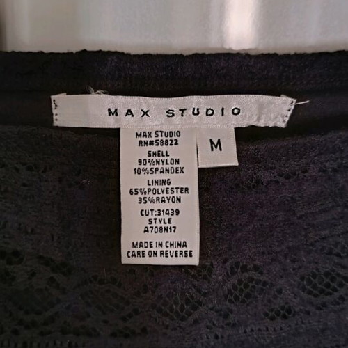 Black lace skirt like new, size XL