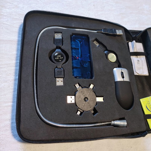 Laptop travel kit with peripherals new