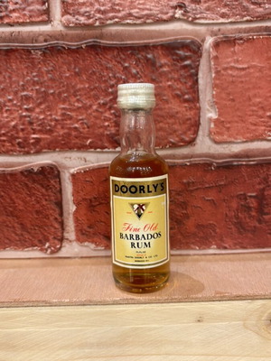 Doorly’s rum miniature 50ml like new