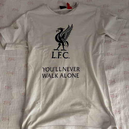 Liverpool T-shirt like new, official replica