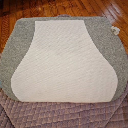 Cosymat Babymoov memory foam incline pillow like new
