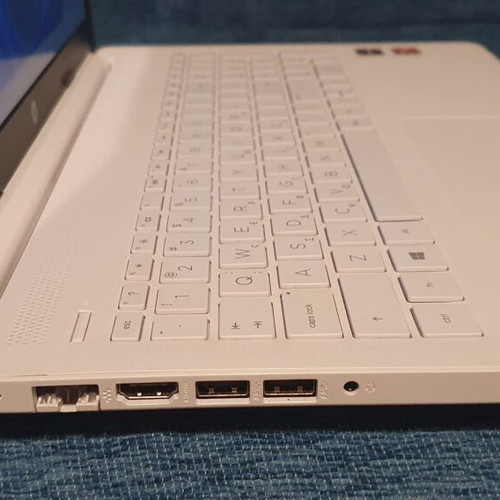 HP 15-db1019nv laptop Ryzen 5, 16GB RAM, 250GB Samsung SSD, Full HD