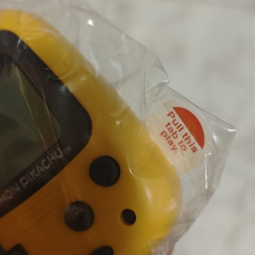 Pokémon Tamagotchi collectible new 1998