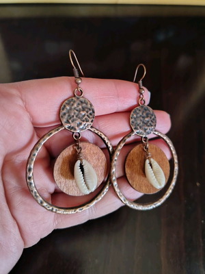Dangling earrings new, vintage, metal, wood and brown shell