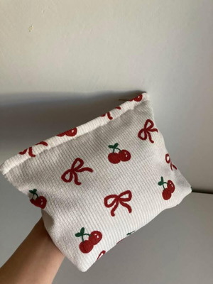 Multifunctional toiletry bag with cherries, bows and wax melts like new