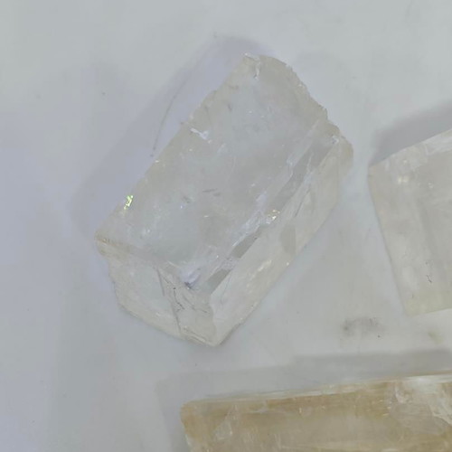Set of 3 natural topaz crystals like new