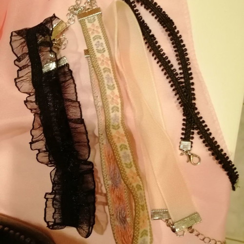 Chokers new, pack of 8 in various designs and colors