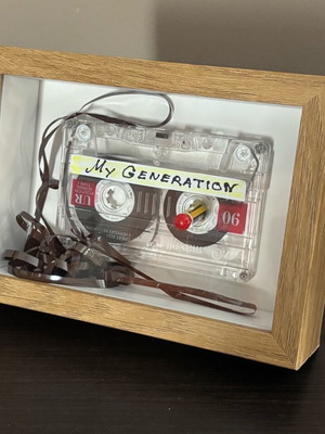 Χειροποίητη 3D κορνίζα My Generation με αυθεντική κασέτα καινούργια