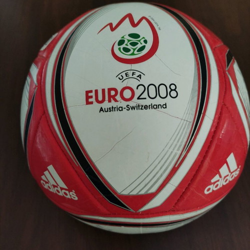 Leather collectible ball Euro 2008 new with authentic signatures