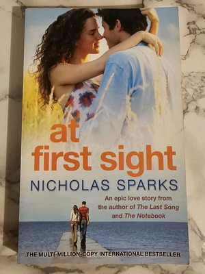 Ξενόγλωσσο βιβλίο At first sight του Nicholas Sparks σαν καινούργιο