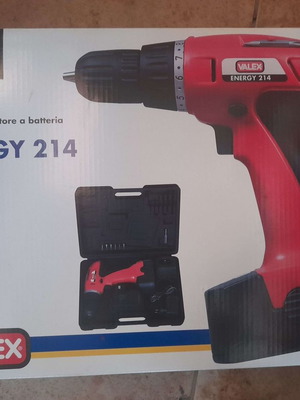 Valex 14.4V акумулаторен винтоверт комплект нов с 2 батерии и куфар