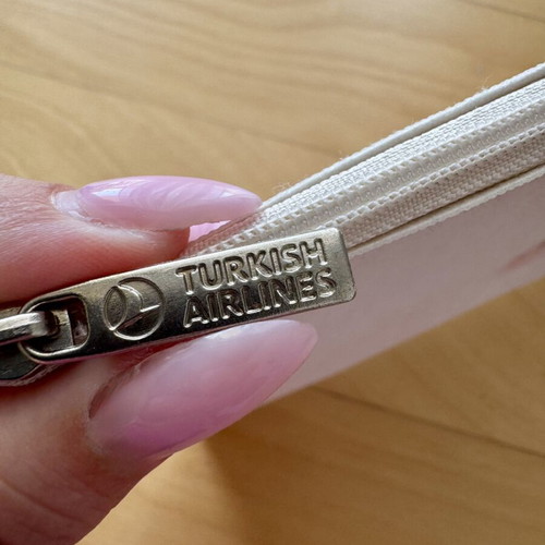 Turkish Airlines x UNESCO Travel Pouch Set new, 2 pieces